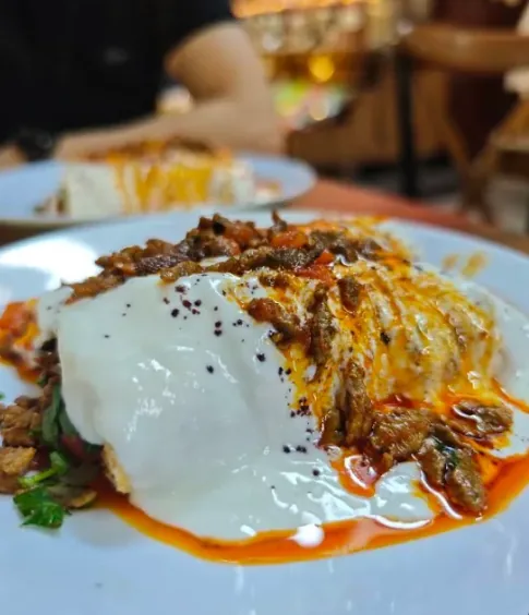 Yoğurtlu Et Tantuni