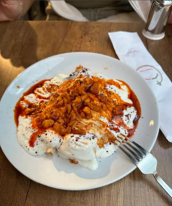 Yoğurtlu Et Tantuni Servis