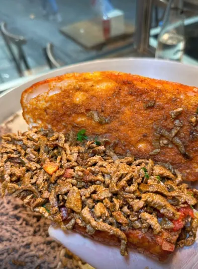 Ekmek Arası Tavuk Tantuni