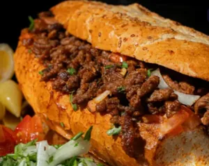 Ekmek Arası Et Tantuni